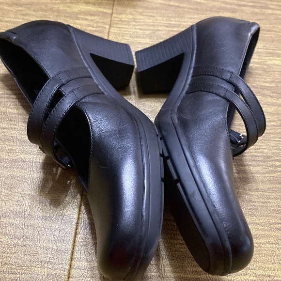 Clarks Black Dream Honor Bendable 2 Strap buckles Dress Shoes 8.5 - Picture 3 of 10